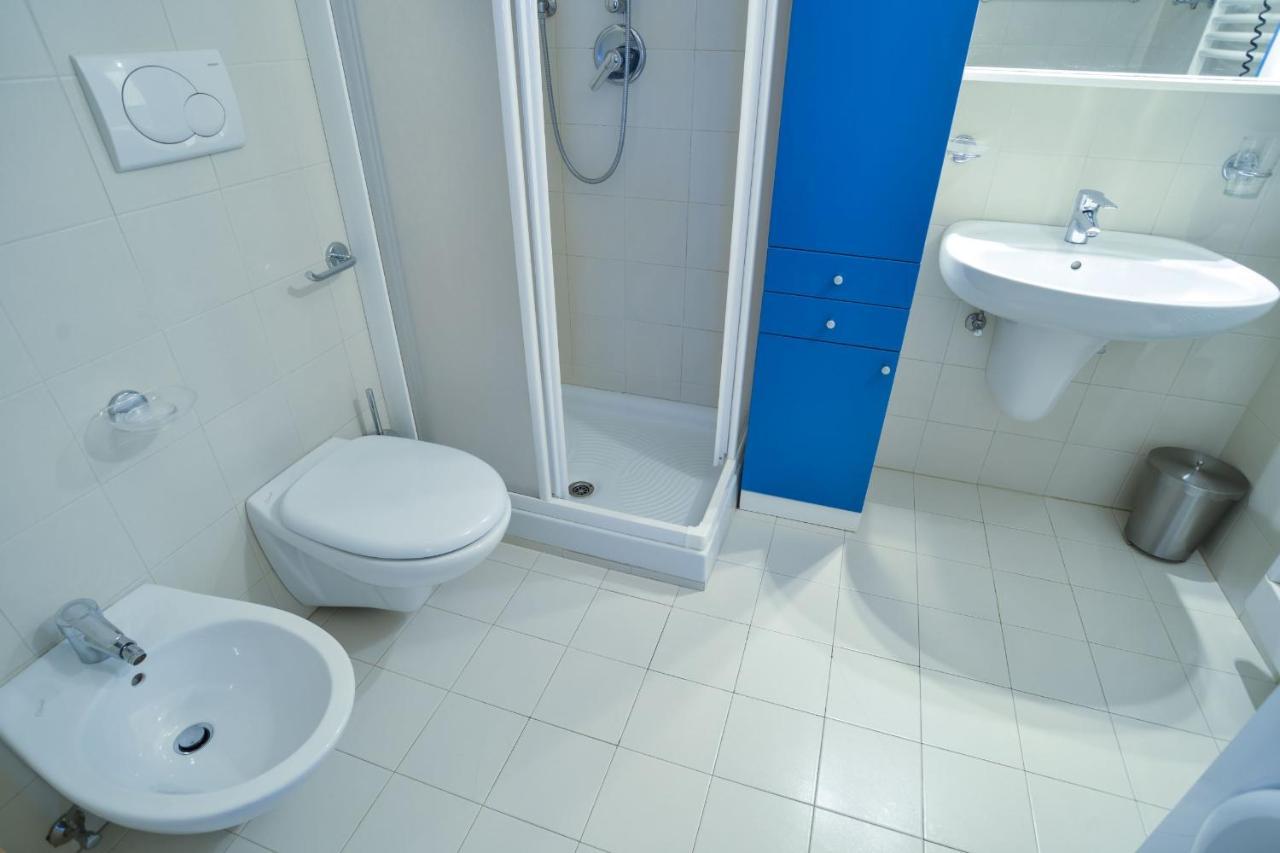 Res.Albare/Solaria Apt.Solandra Mezzana  Exterior photo