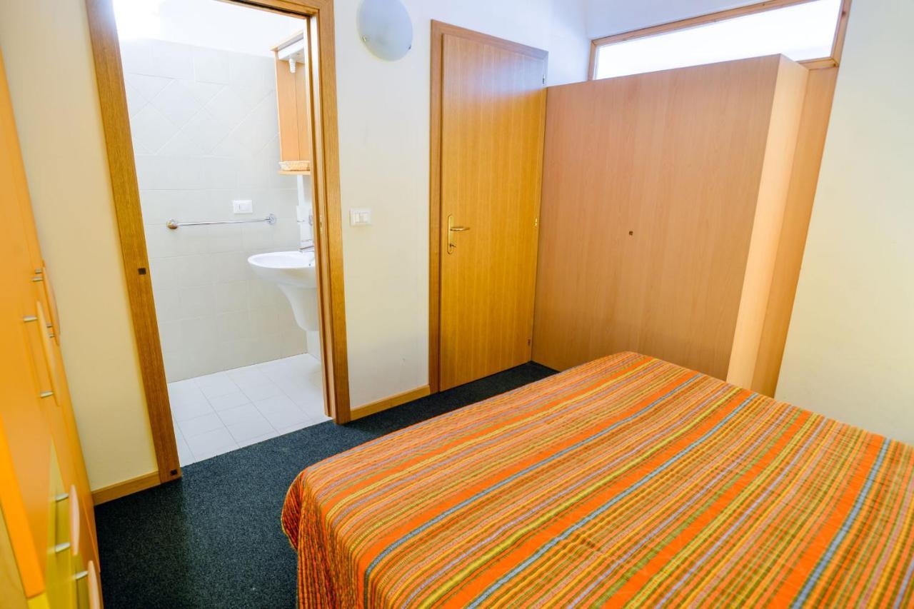 Res.Albare/Solaria Apt.Solandra Mezzana  Exterior photo