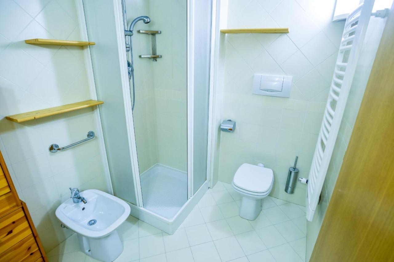 Res.Albare/Solaria Apt.Solandra Mezzana  Exterior photo