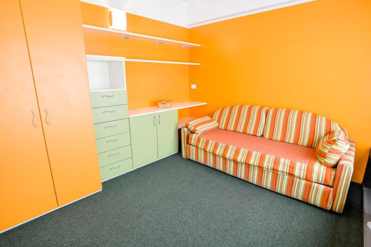 Res.Albare/Solaria Apt.Solandra Mezzana  Exterior photo