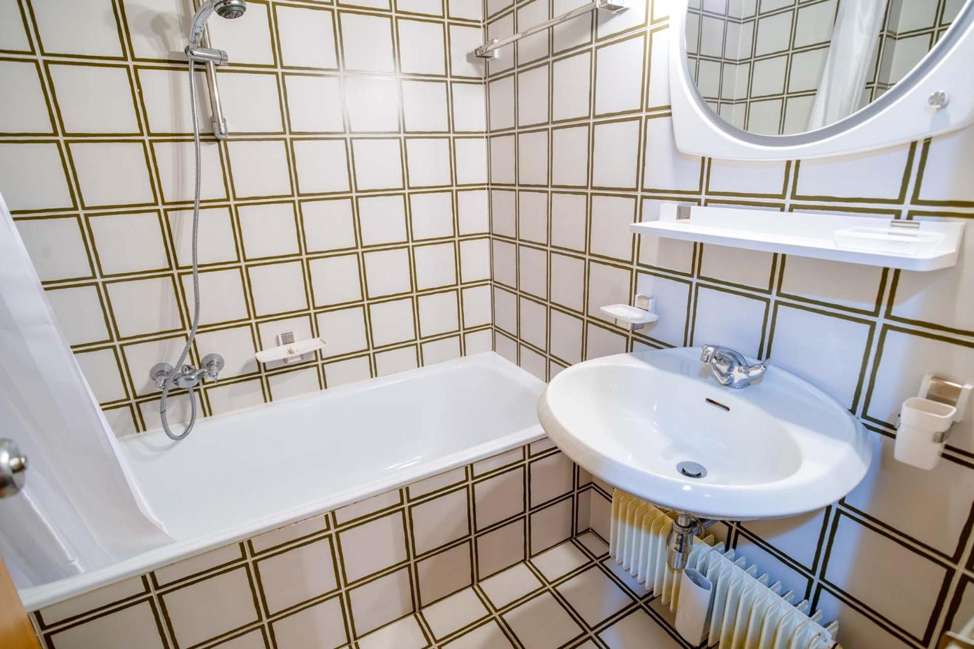Res.Albare/Solaria Apt.Solandra Mezzana  Exterior photo